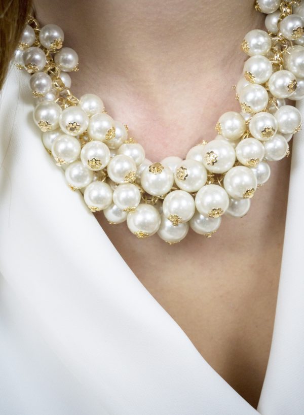collana-nastistyle-perle-bianche-abbigliamentoonline-shoponline-donna